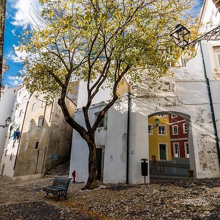 Little Duplex In Alfama Lägenhet Lisboa Exteriör bild