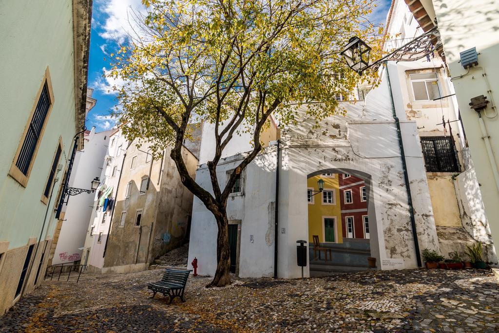 Little Duplex In Alfama Lägenhet Lisboa Exteriör bild